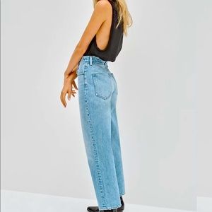 Aritzia Denim Forum THE JONI HIGH RISE LOOSE 26L jeans 28W